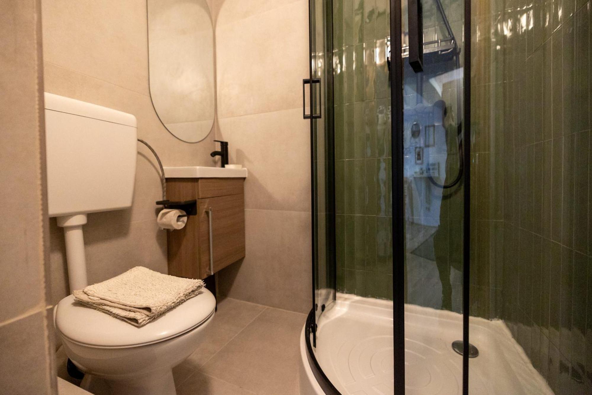 Cozy Studio Retreat - Quiet, Premium Stay Temešvár Exteriér fotografie